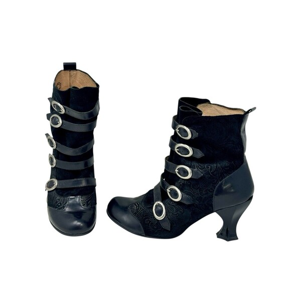 JOHN FLUEVOG Vermeer Baroque Black Buckle Ankle Boots Victorian Granny Size 8 - Picture 3 of 14